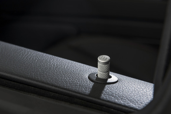 Дверные штифты BRABUS для Mercedes G-class (W463A)