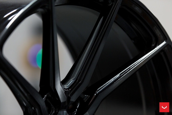 Диски Vossen HF-3 19x9.5 Gloss Graphite Polished